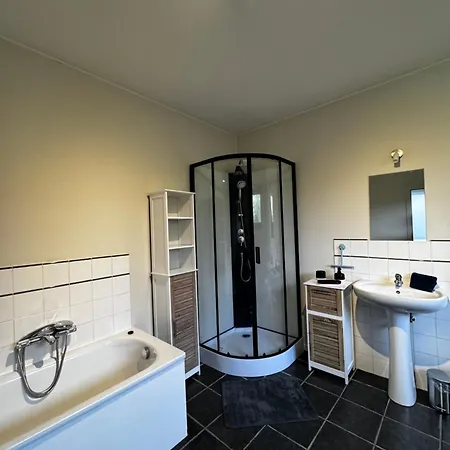 Au Coron Des Anges - Havré - - Pairi Daiza - Shape